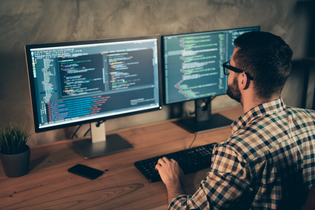 Developer working on unlimited WordPress support for website personalization
