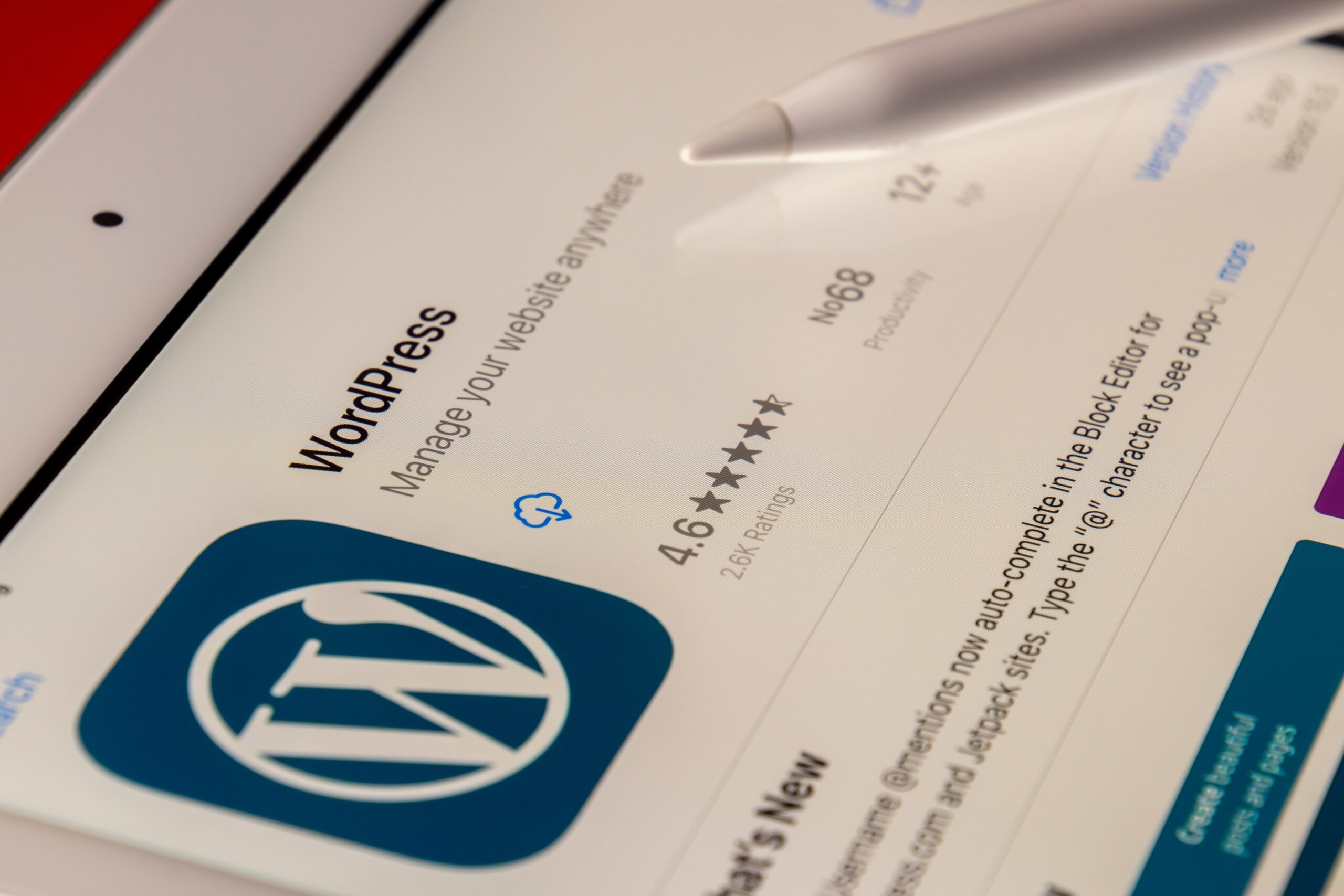 Download & sync WordPress account to monitor website on tablet.
