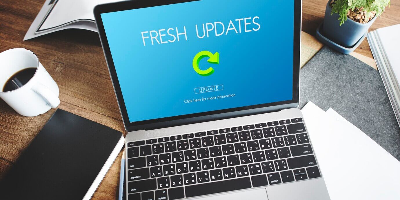 Fresh updates avaliable for WooCommerce on laptop screen