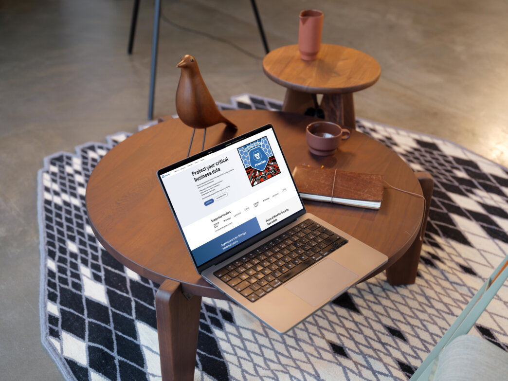 ProLion macbook mockup front page
