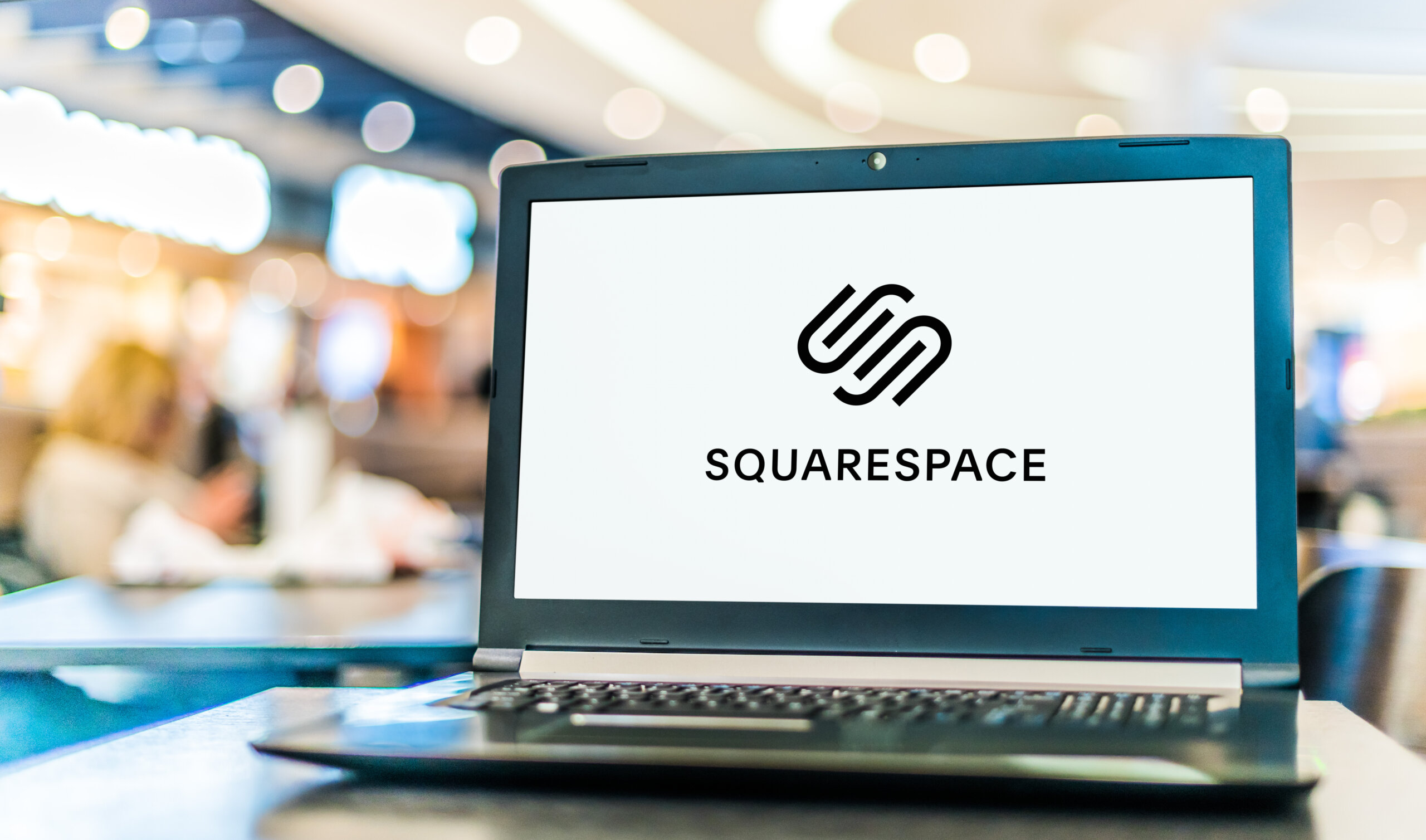 Squarespace logo & squarespace template on laptop screen
