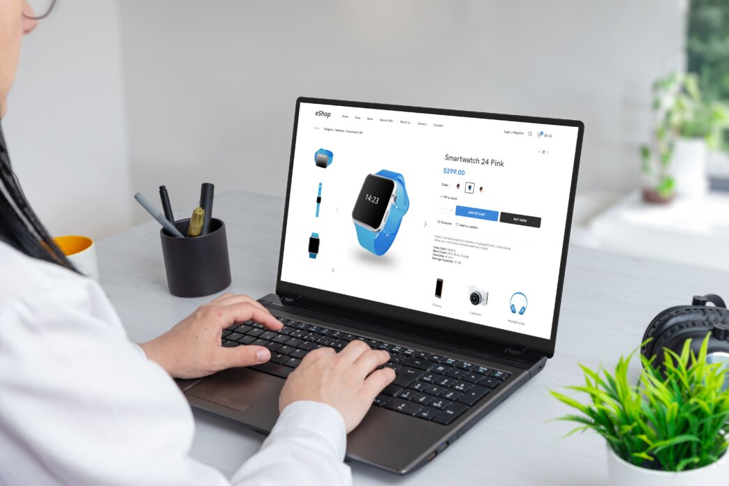 Woman-comparing-eCommerce-solutions-WooCommerce-shop-vs-Bigcommerce